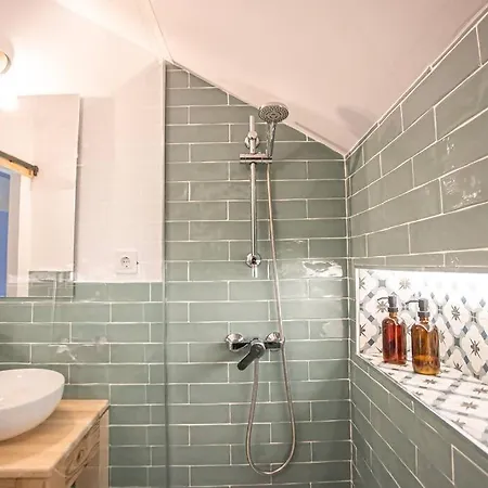 Alya Parking Incluido סיירה נבדה